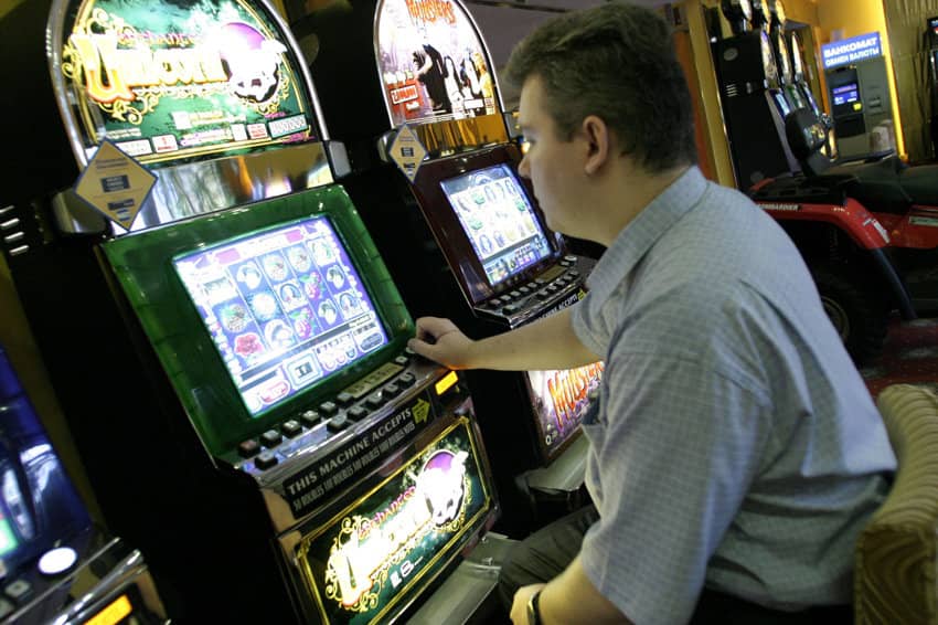Игровые автоматы запретили в году игровой автомат around the world